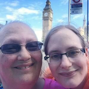 Meet your Posher, Elizabeth